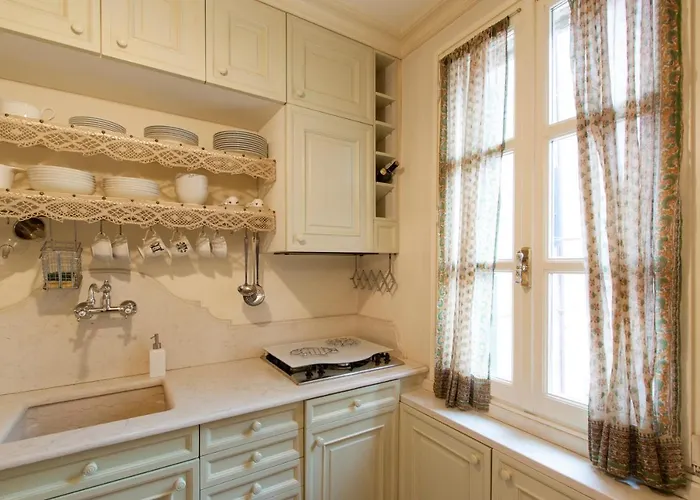 Explore From A Sophisticated Hideaway In San Polo *