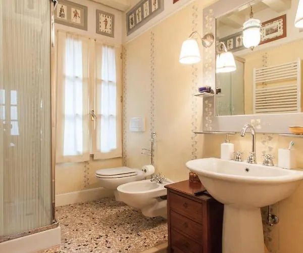 Explore From A Sophisticated Hideaway In San Polo *