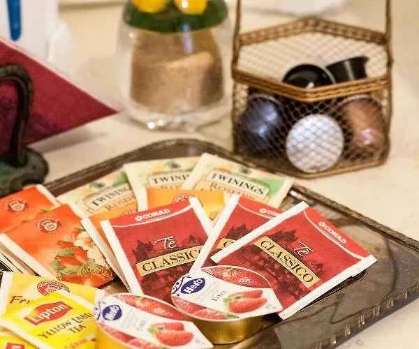 Explore From A Sophisticated Hideaway In San Polo 아파트